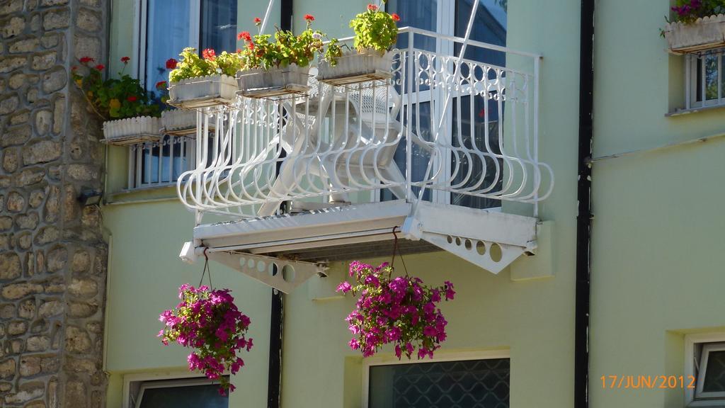 Family Hotel Magnolia Balchik Esterno foto