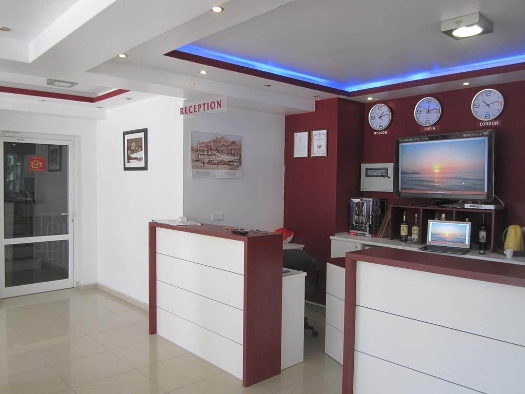 Family Hotel Magnolia Balchik Esterno foto