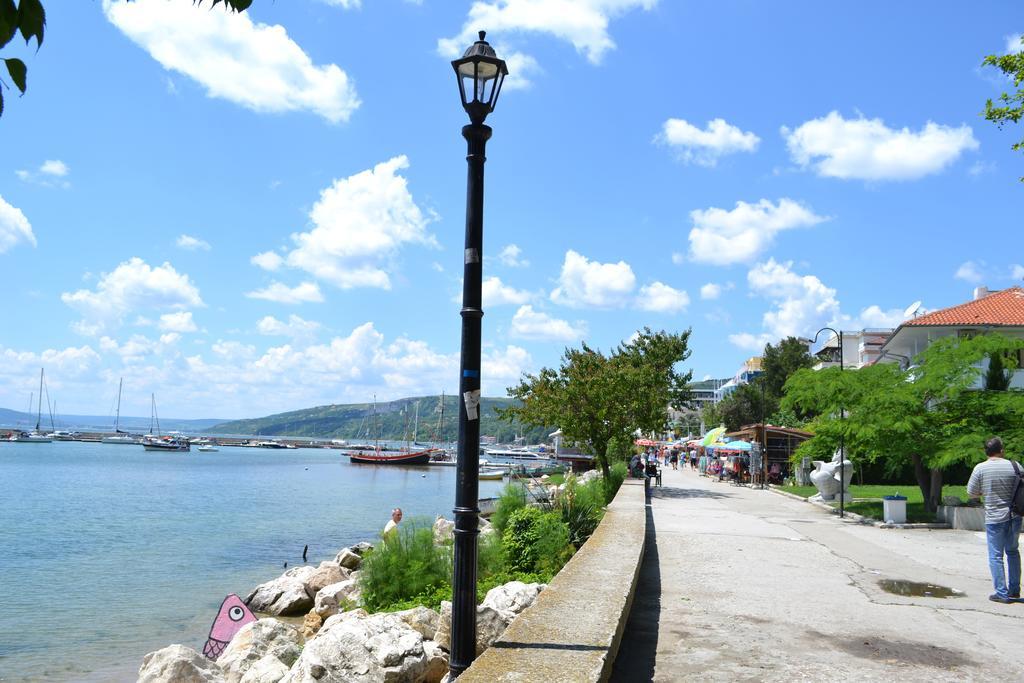 Family Hotel Magnolia Balchik Esterno foto