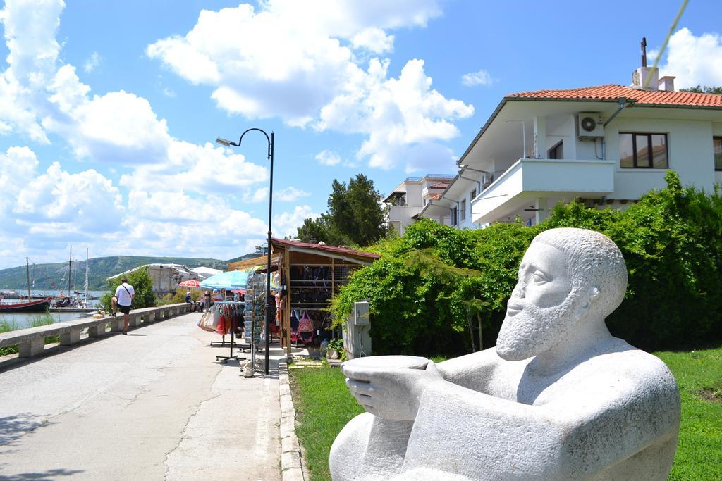 Family Hotel Magnolia Balchik Esterno foto